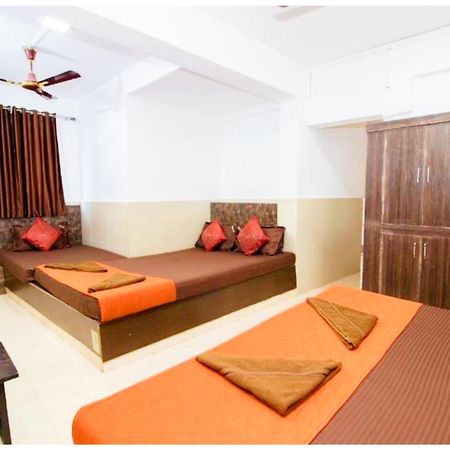 Merces Hotel Premium Travellers # Inn Near Temple - Fully Air Conditioning Hotel - Hygiene And Spacious Room - A Top Rated Luxuary Hotel מראה חיצוני תמונה