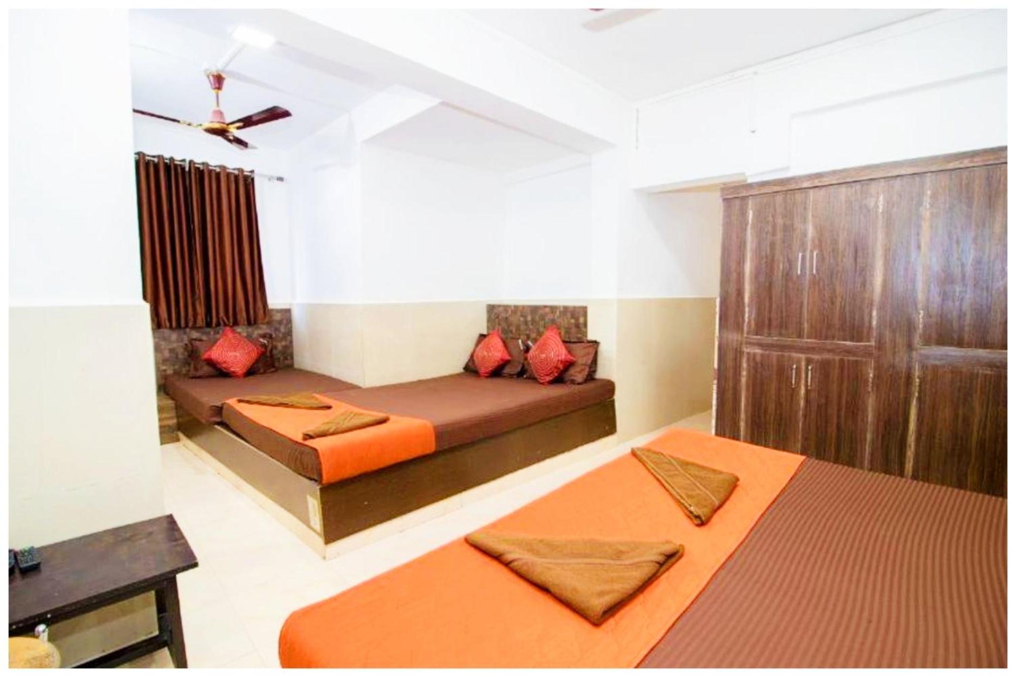 Merces Hotel Premium Travellers # Inn Near Temple - Fully Air Conditioning Hotel - Hygiene And Spacious Room - A Top Rated Luxuary Hotel מראה חיצוני תמונה